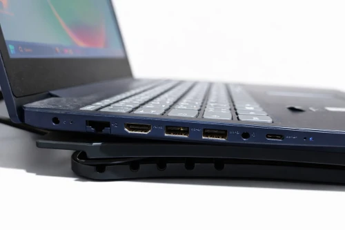 Lenovo IdeaPad I3 i7 10510U 20gb ram
