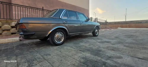 Mercedes Classe C 1983 300 d