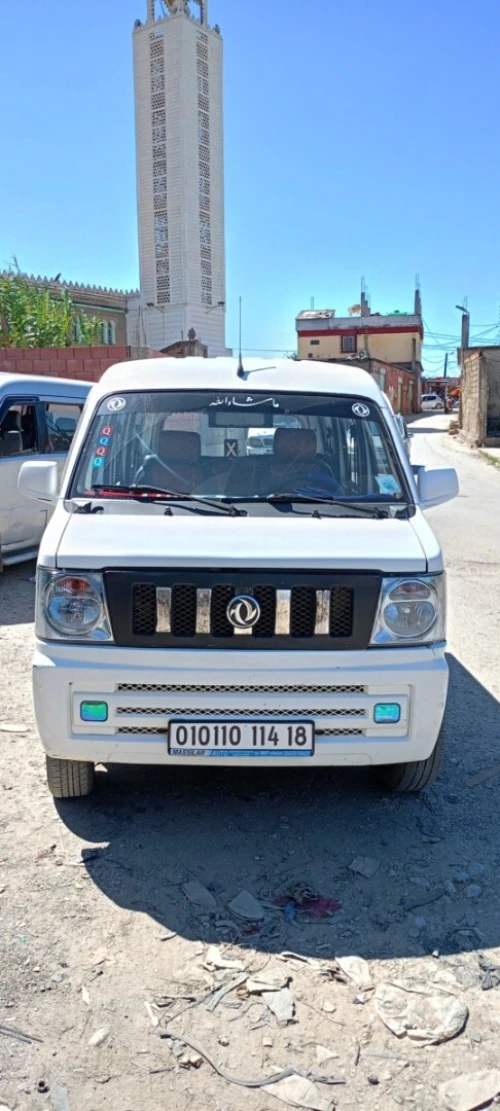 Hummer M3 2014 7 PLACES
