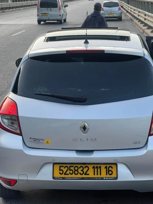 Renault Clio 3 2011 Night and Day