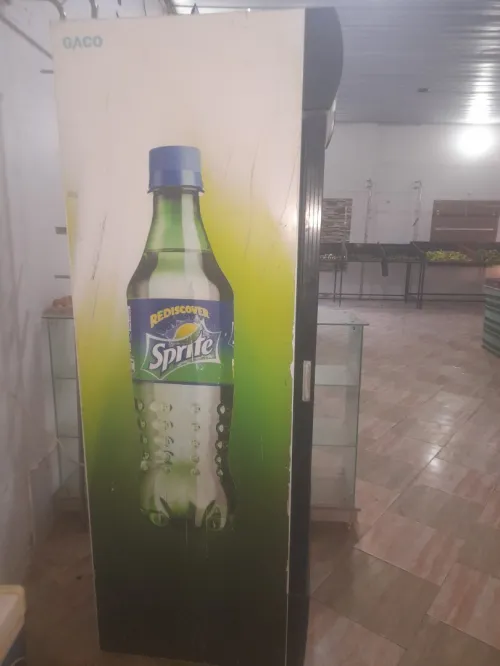 Présentoir bon état 