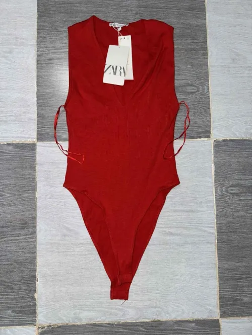 Body rouge Zara 