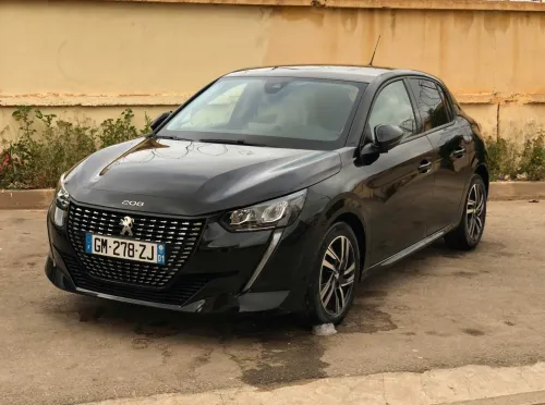 Peugeot 208 2023 Allure Pack