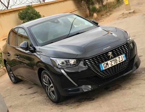 Peugeot 208 2023 Allure Pack