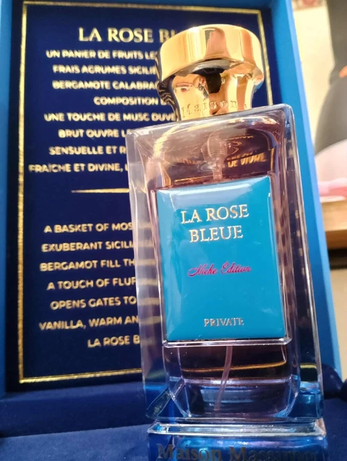 Parfum la rose bleue