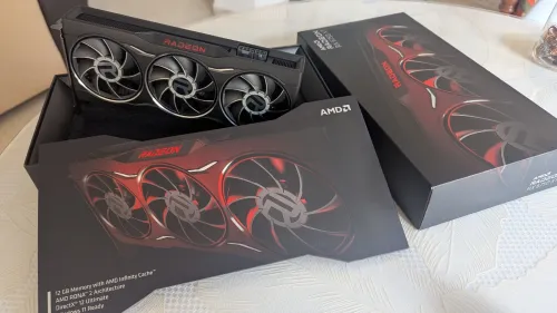 AMD Radeon 6750xt