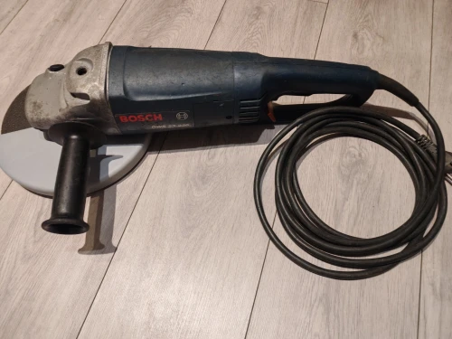 Lot de 2 meuleuse 1 perforateur et ponceuse bosch pro