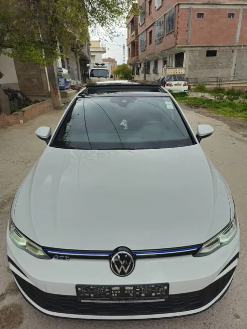 Volkswagen Golf 8 2021 GTE
