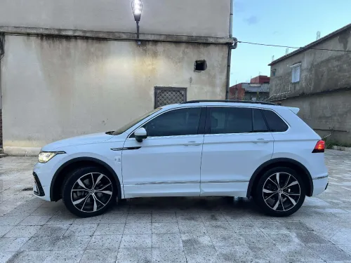 Volkswagen New Tiguan 2023 R-Line