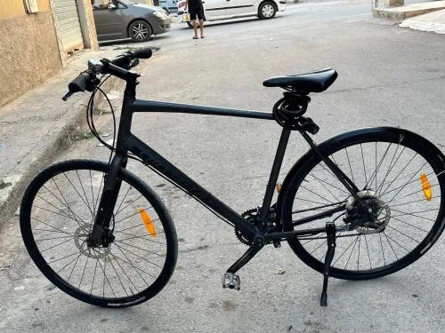دراجة Specialized أصلية 
