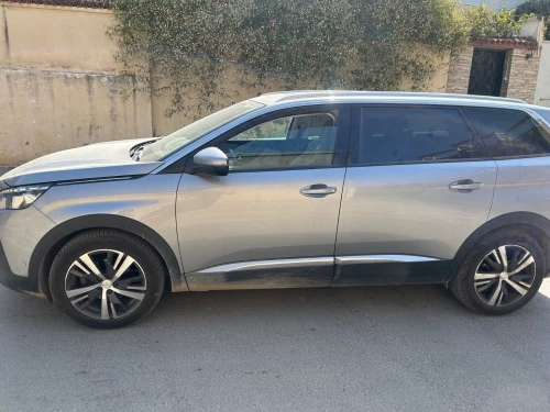 Peugeot 5008 2022 Allure