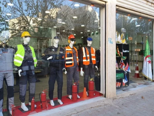 Tenue de travail, combinaison, salopette, casque, gilet..