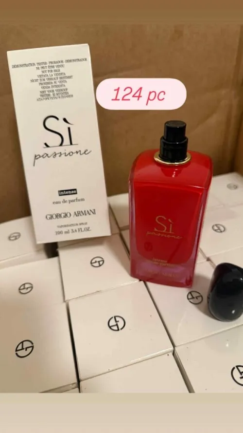 عطور نسائية و رجالية للبيع 