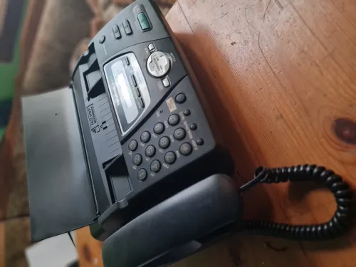    Panasonic KX-FT77BX