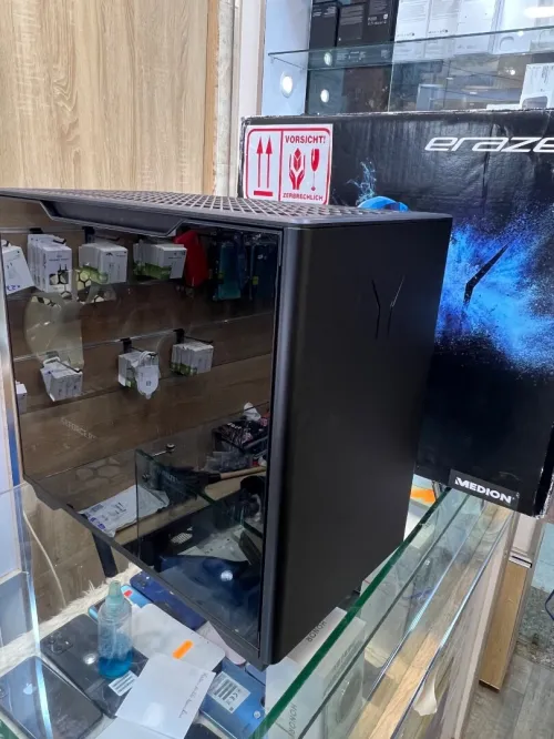 PC ERAZER P20 MD35000 | 17 14700F | RTX 4070 12GB | 16GB | 1TB SSD |