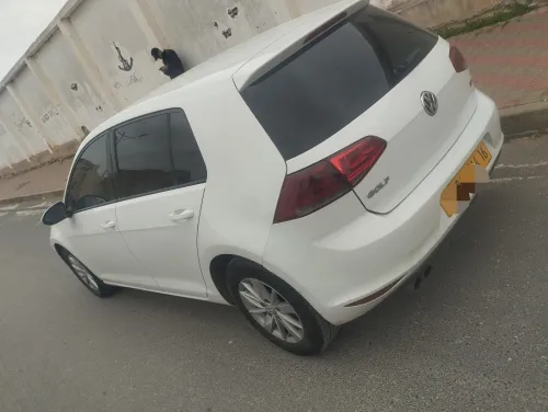 Volkswagen Golf 7 2014 Trendline +