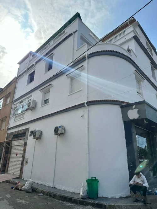 Peintre maison intérieure et façade