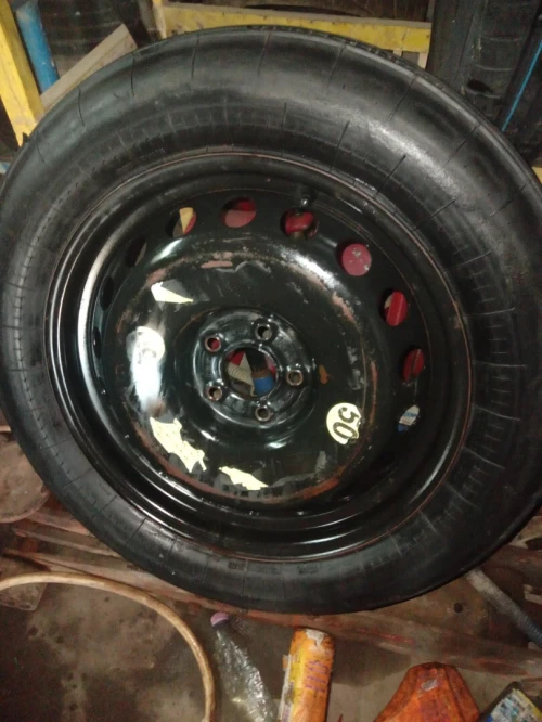 Roue de secours Mercedes volkswagen audi