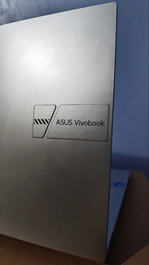 Asus vivobook 17
