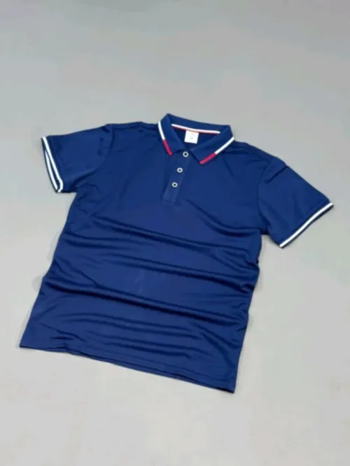 T-shirt polo