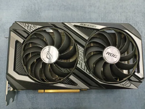 RX 6600 XT ASUS ROG