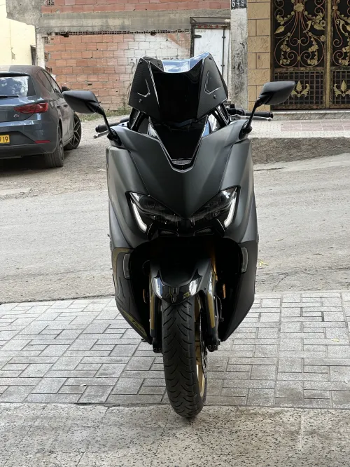 Yamaha Tmax 560 