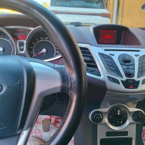 Ford Fiesta 2013 Titanium Sport pack