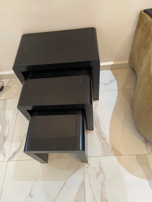 Tables trés bon état