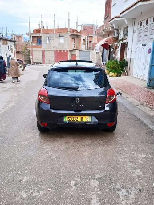 Renault Clio 3 2011 Night and Day