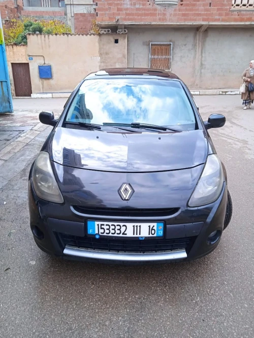 Renault Clio 3 2011 Night and Day