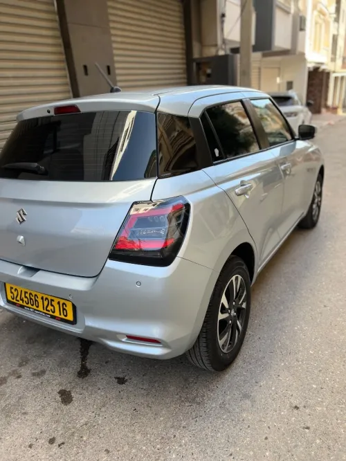 Suzuki Swift 2025 GL Plus 
