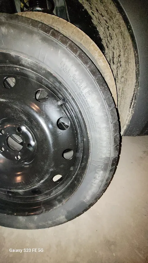 Roue de secours volkswagen tharu