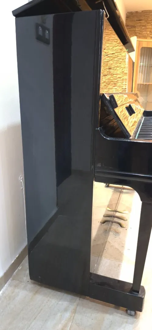 Piano droit