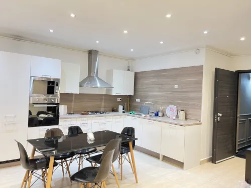 Location Appartement F4 Alger Hydra