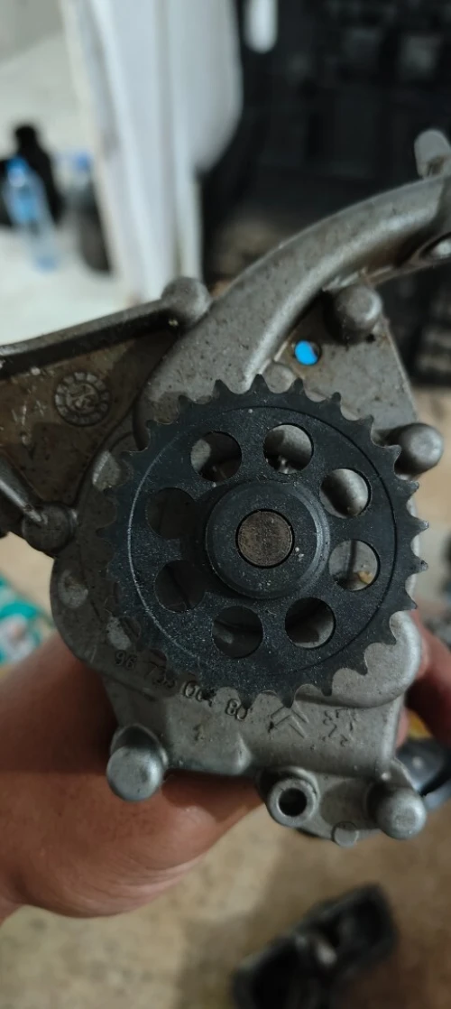 Piece moteur 1.0 vti 208 301 C3