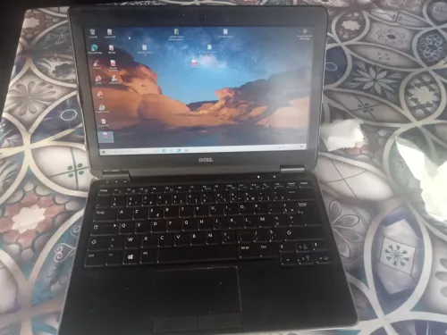 ORDINATEUR PORTABLE DELL 13p