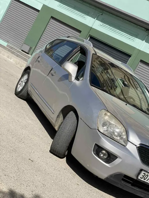 Kia Carens 2011 