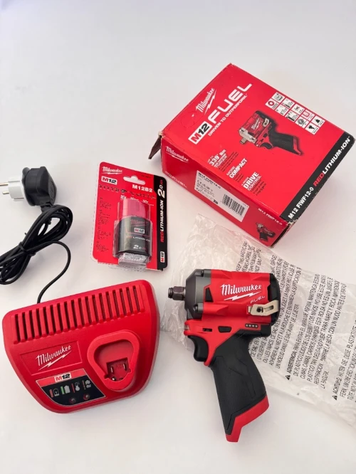 Milwaukee M12 Boulonneuse à chocs 2024 neuf