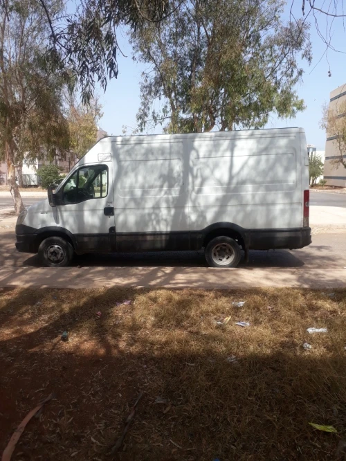 location d'un fourgon avec chauffeur 