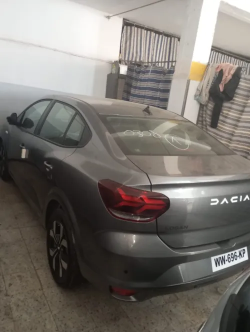 Dacia Logan 2025 La toute option