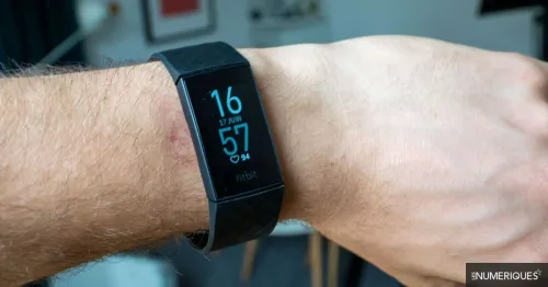FITBIT CHARGE 4 FITNESS TRACKER GPS