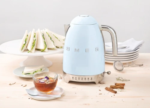 SMEG BOUILLOIRE KLF04 2400W / 1.7L