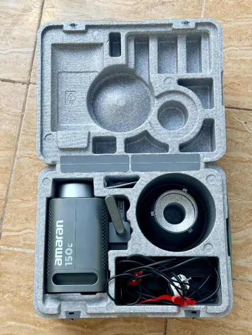 Amaran 150c - Projecteur LED