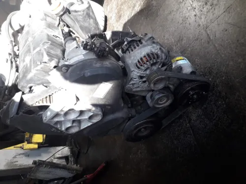 Moteur Magane 1.9 DCI