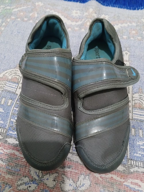 Divers chaussures