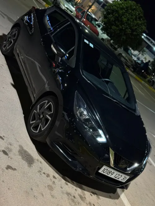 Nissan Micra 2022 Visia +