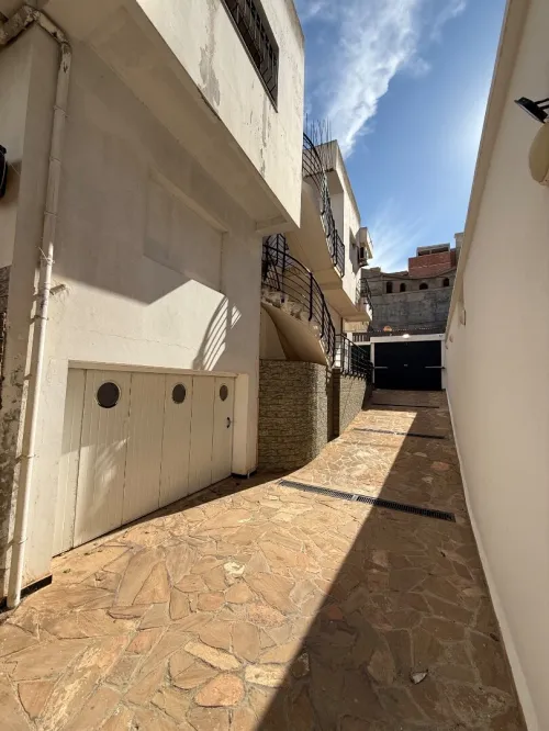 Location vacances Appartement Niveau de villa F5 Oran Oran