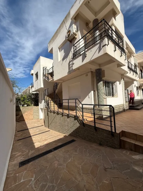Location vacances Appartement Niveau de villa F5 Oran Oran