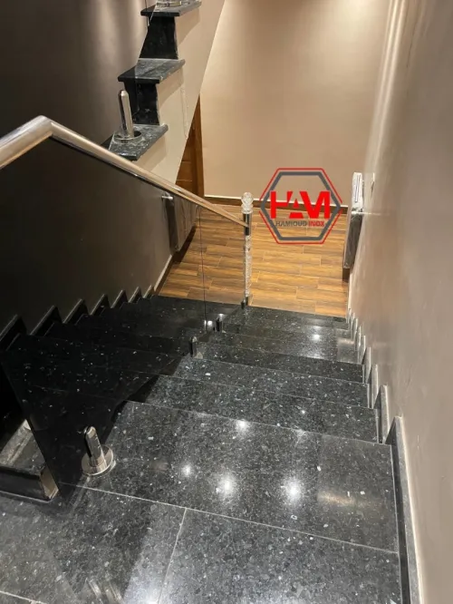 Rampe d'escalier inox en verre 
