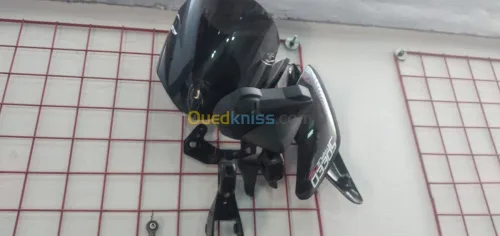 pieces triumph 675 et 1050